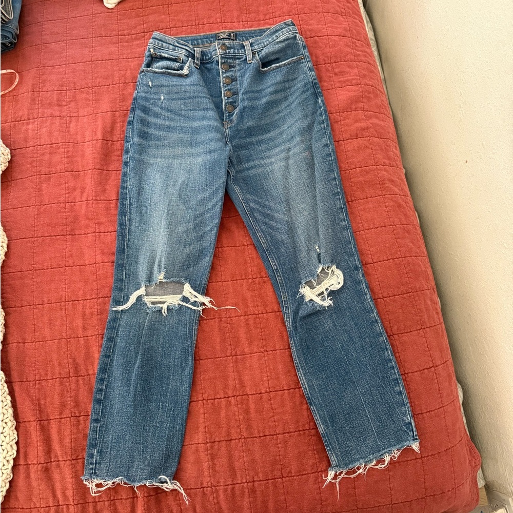 Abercrombie & Fitch Blue Distressed Mom Jean size 29/8R
